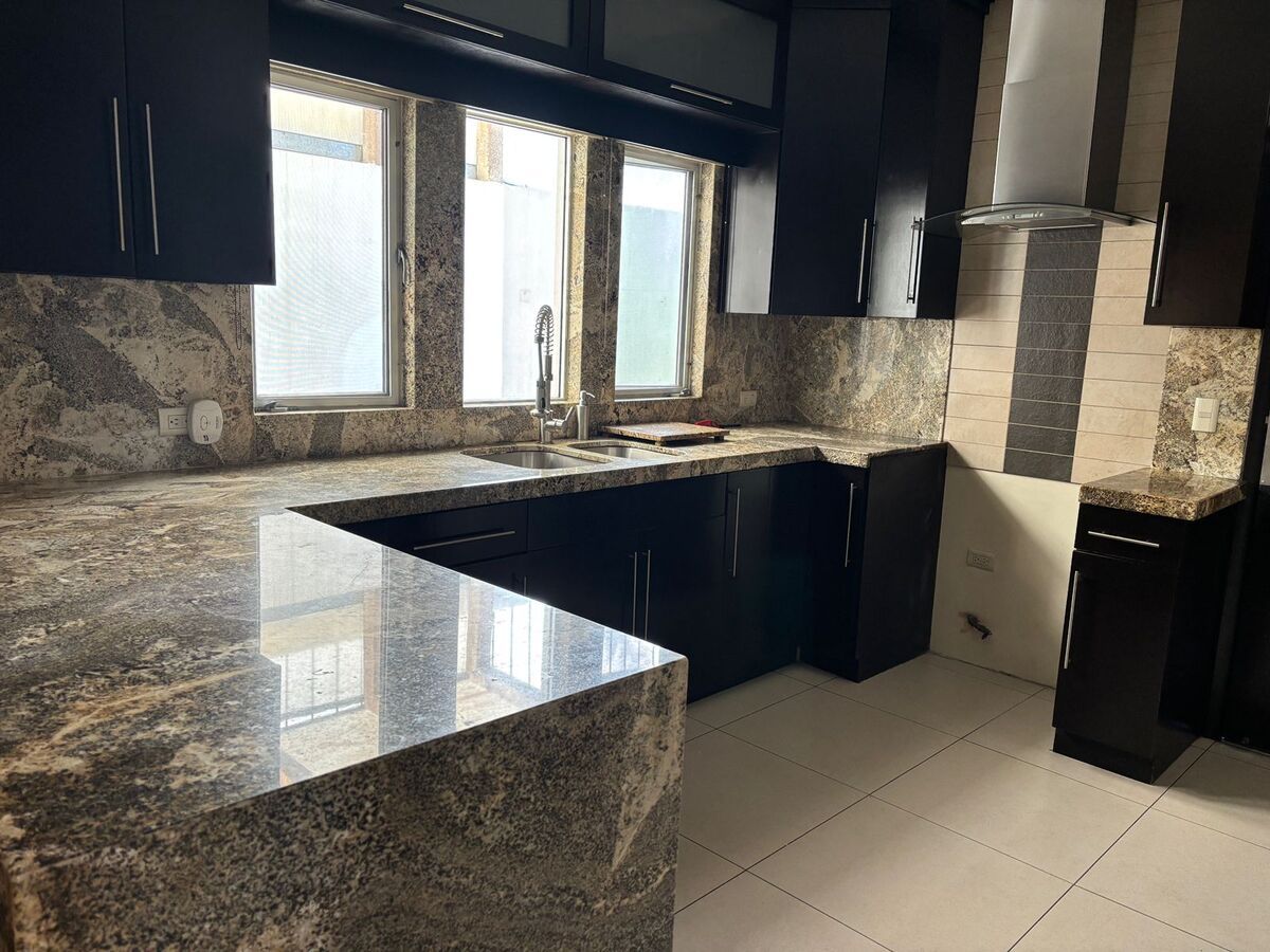 CASA EN VENTA EN VILLA COLONIAL, TIJUANA - foto 5