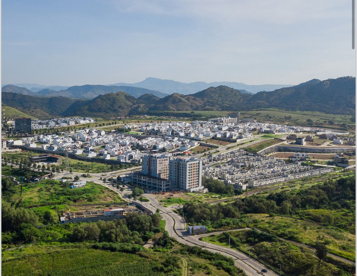 TERRENO RESIDENCIAL EN VENTA EN SIERRA BOSQUE EN CAPITAL NORTE - foto 1