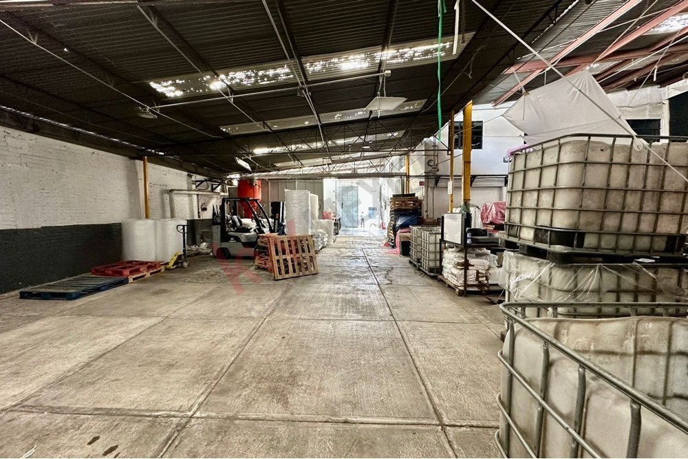 4 de 21: Interior de la bodega