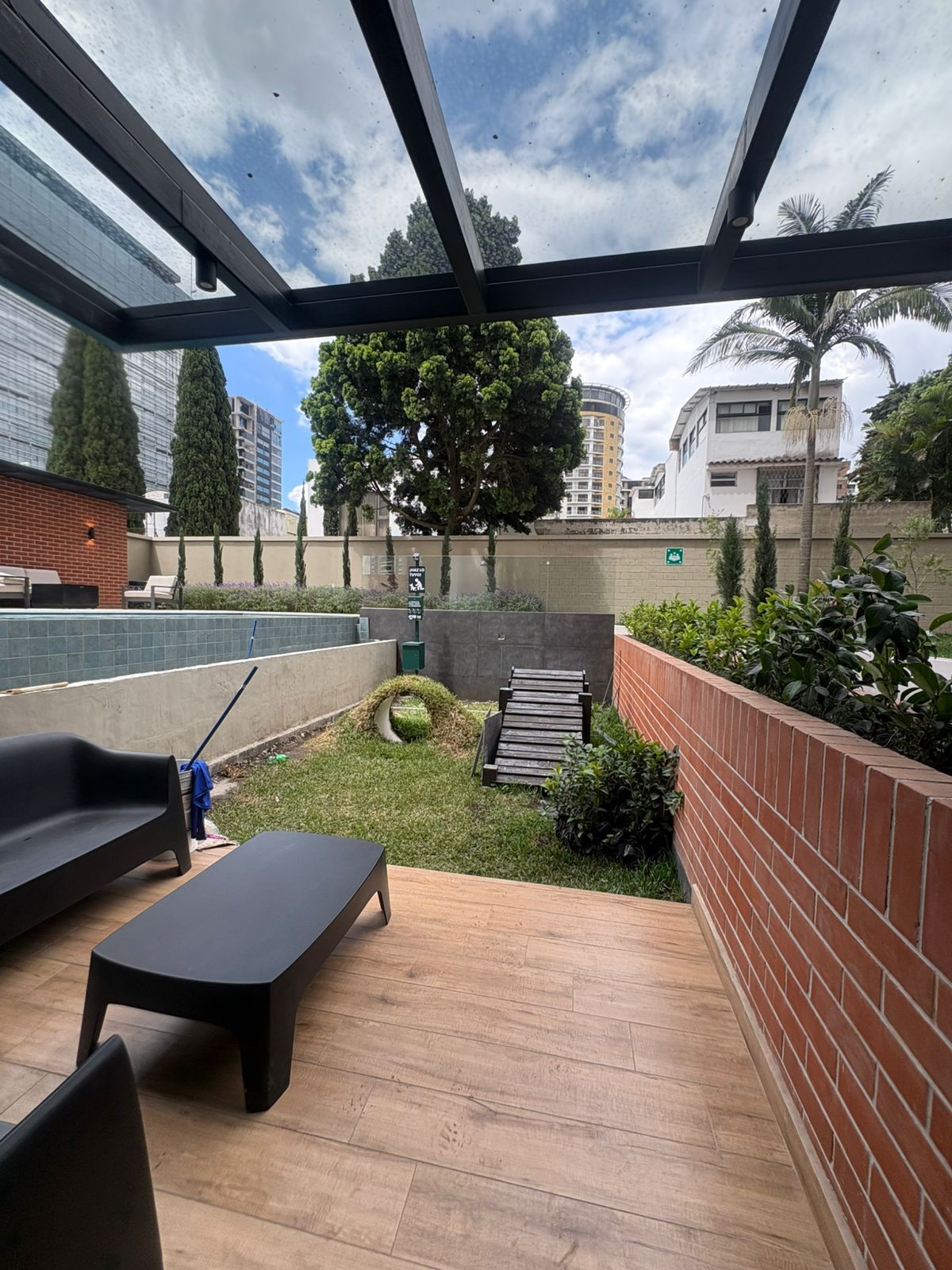 ALENA / Apartamento en Renta zona 15, foto 1 de 33