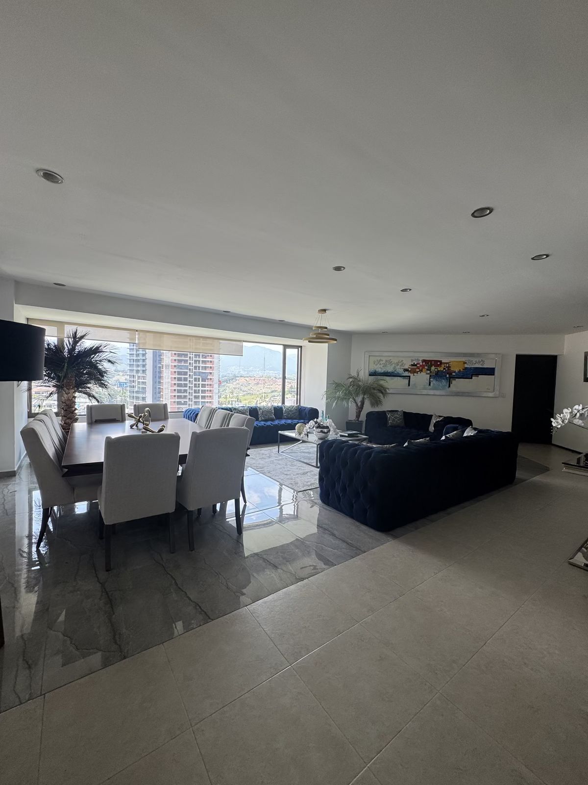 3 of 15: Vista Sala comedor