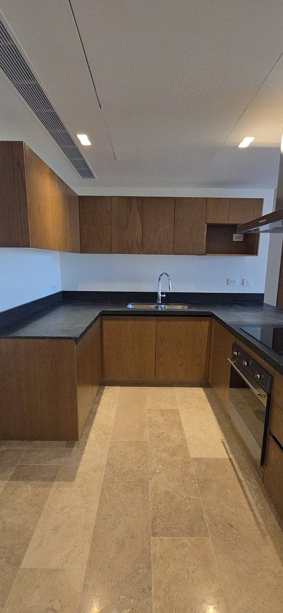 26 de 35: Cocina vestida