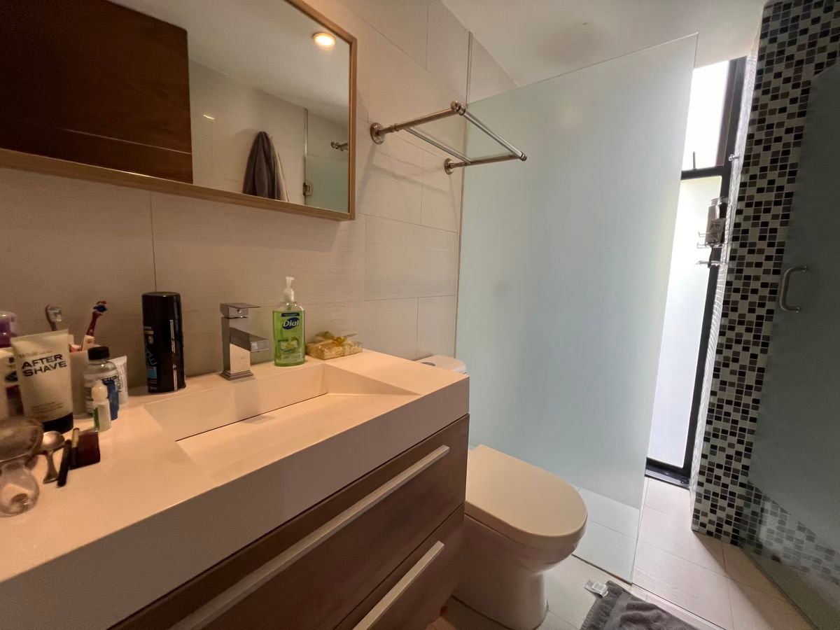 Baño recámara 2, foto 13 de 16