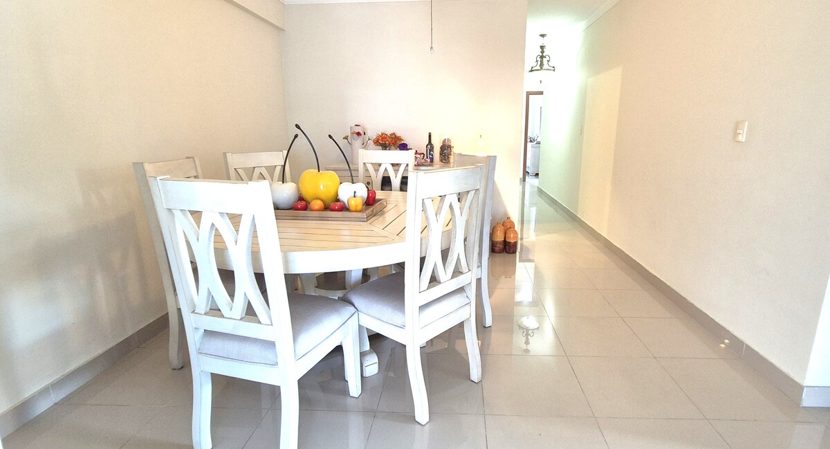 3 de 15: Comedor, separado de la sala