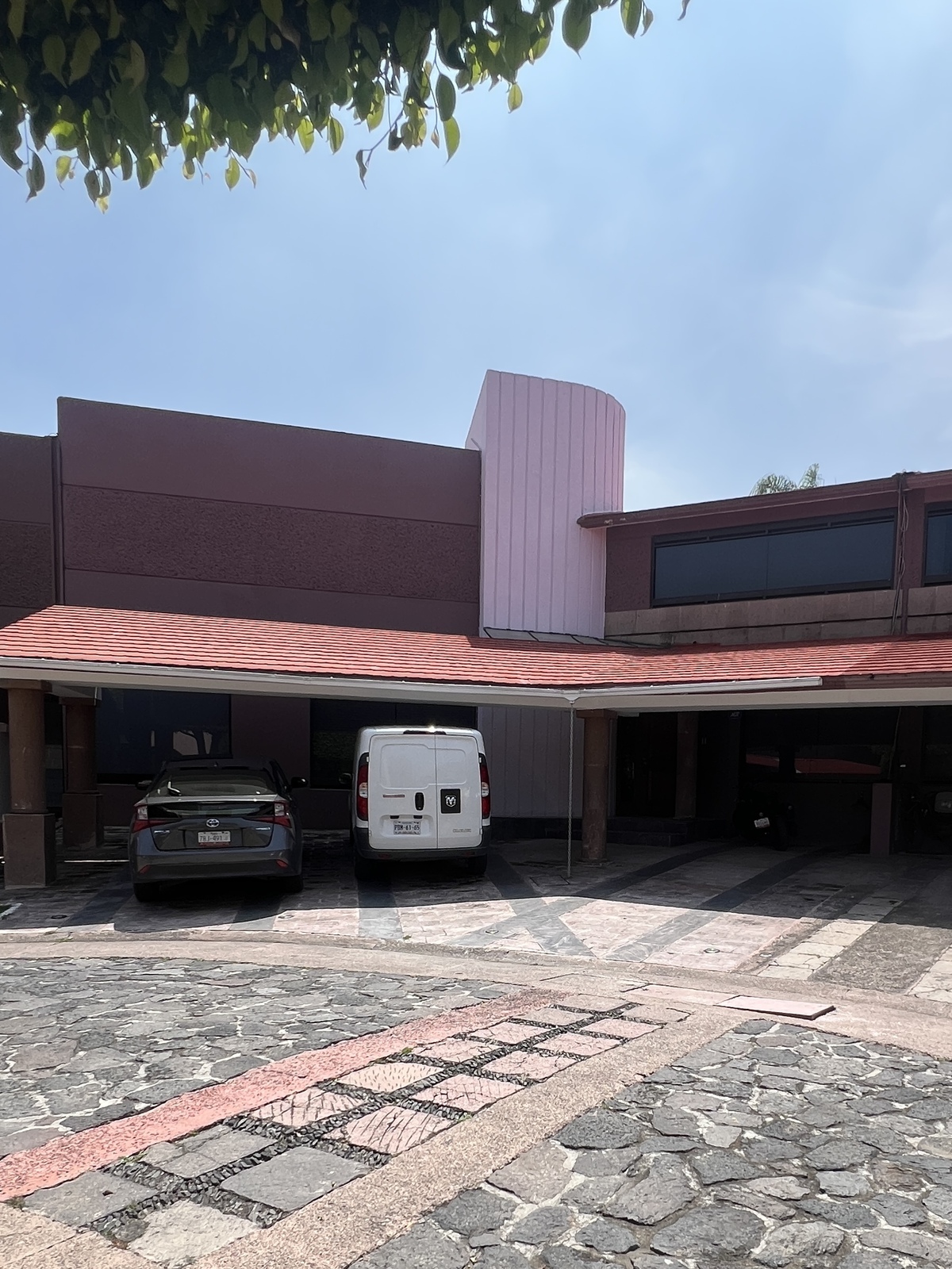 1 de 32: Fachada