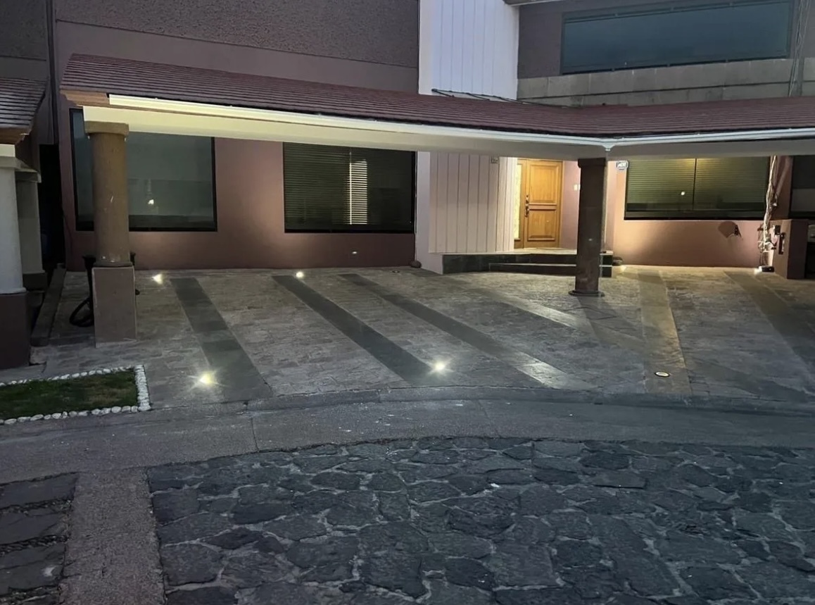 1 de 39: FACHADA