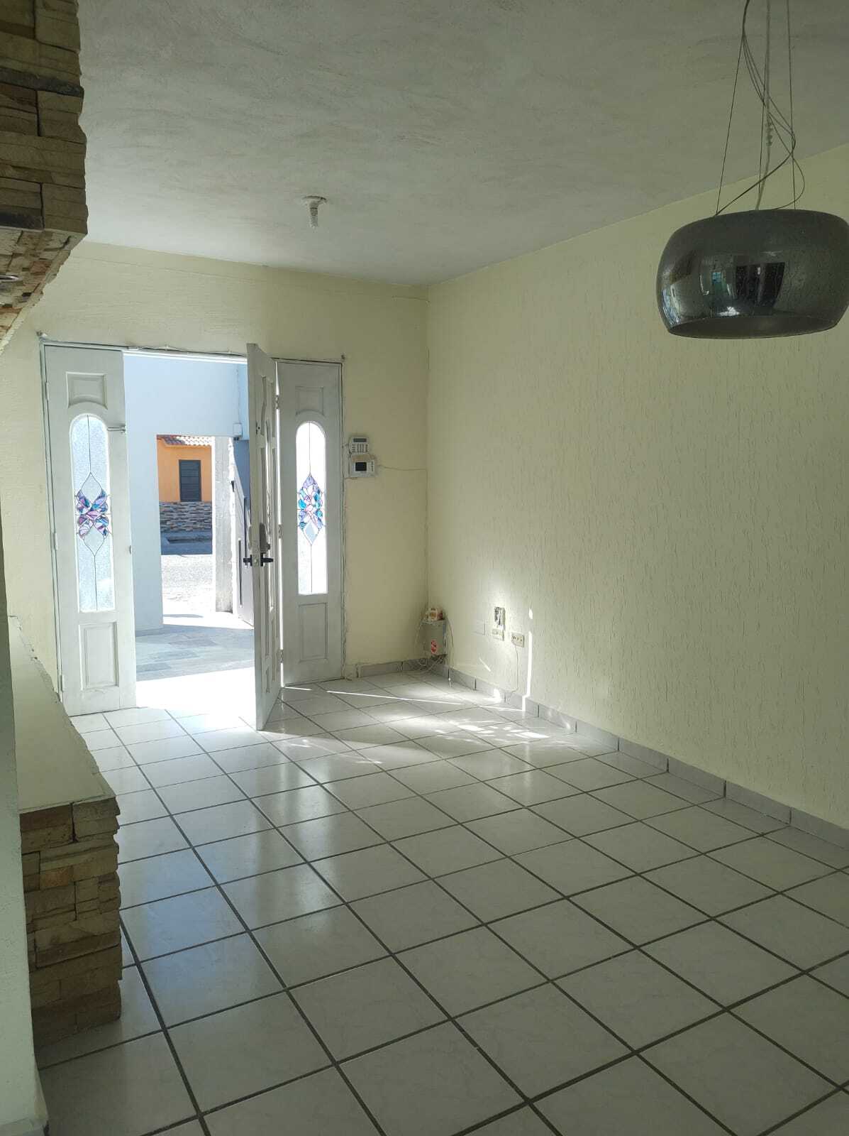 2 of 11: Puerta de entrada
