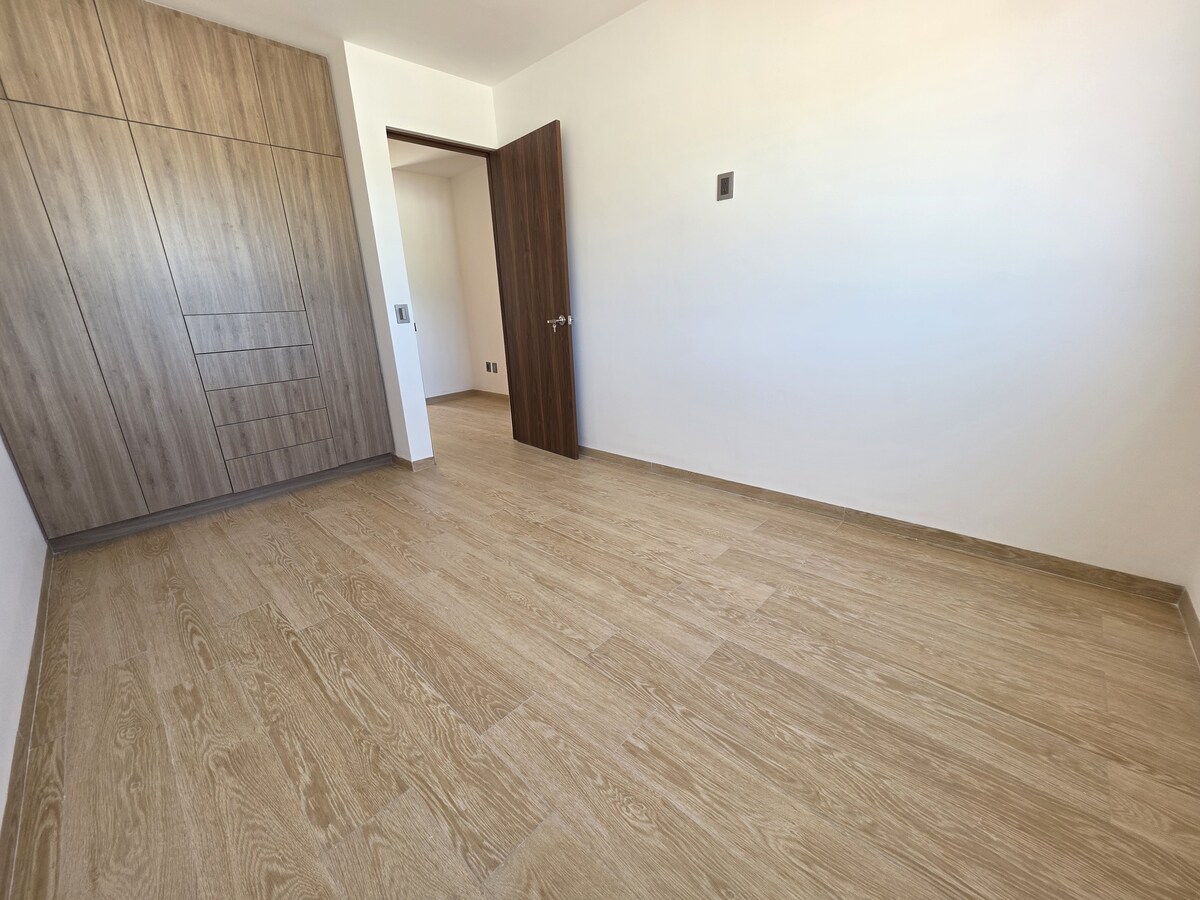 14 de 28: 1A HABITACION SECUNDARIA