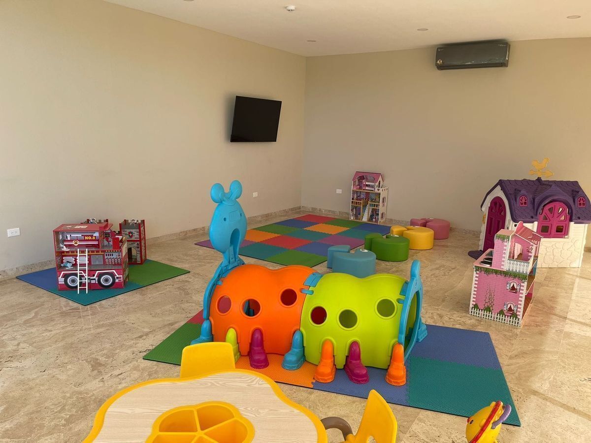 15 de 17: Área Infantil