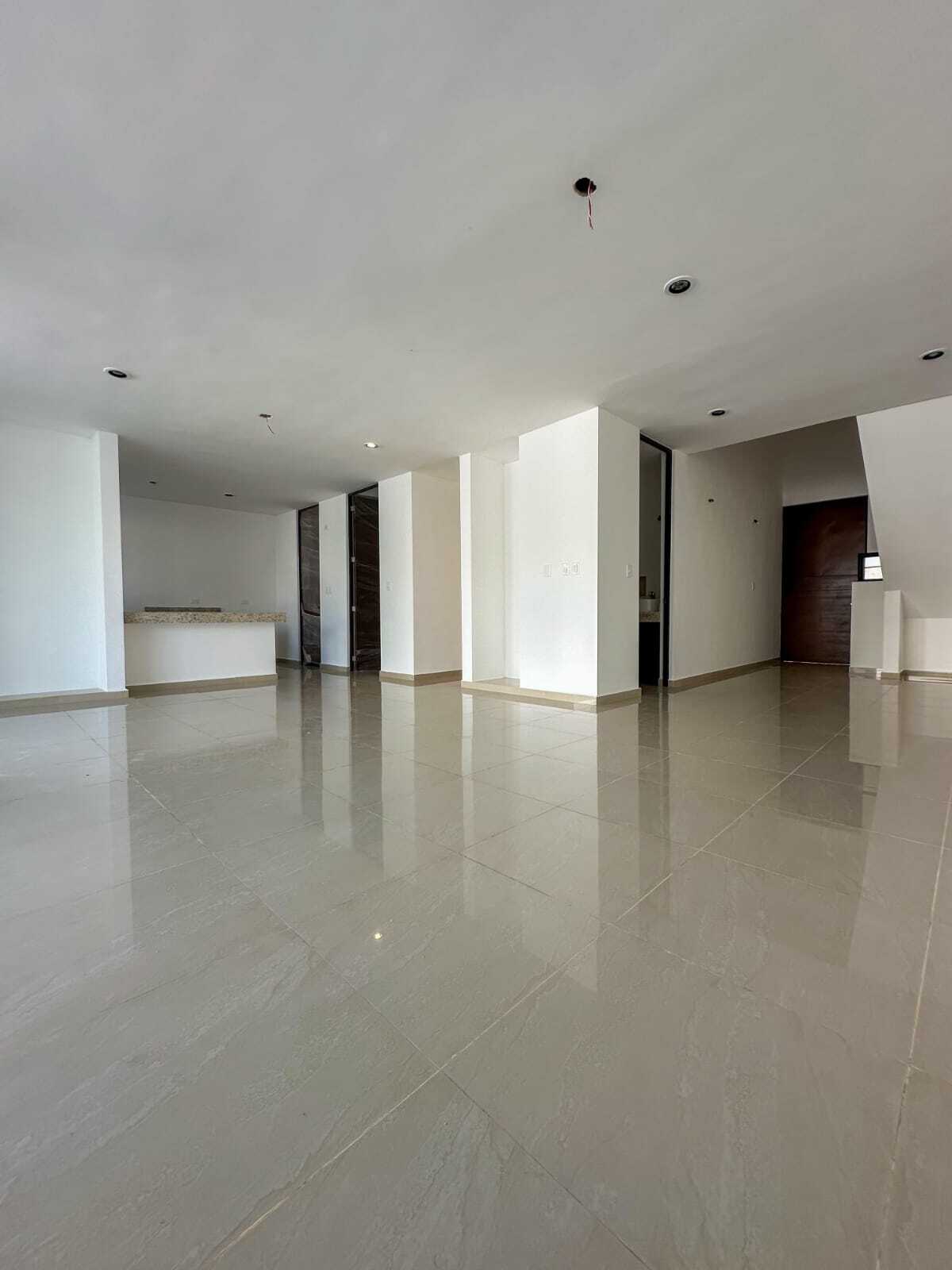 4 de 17: Sala, Comedor y Cocina