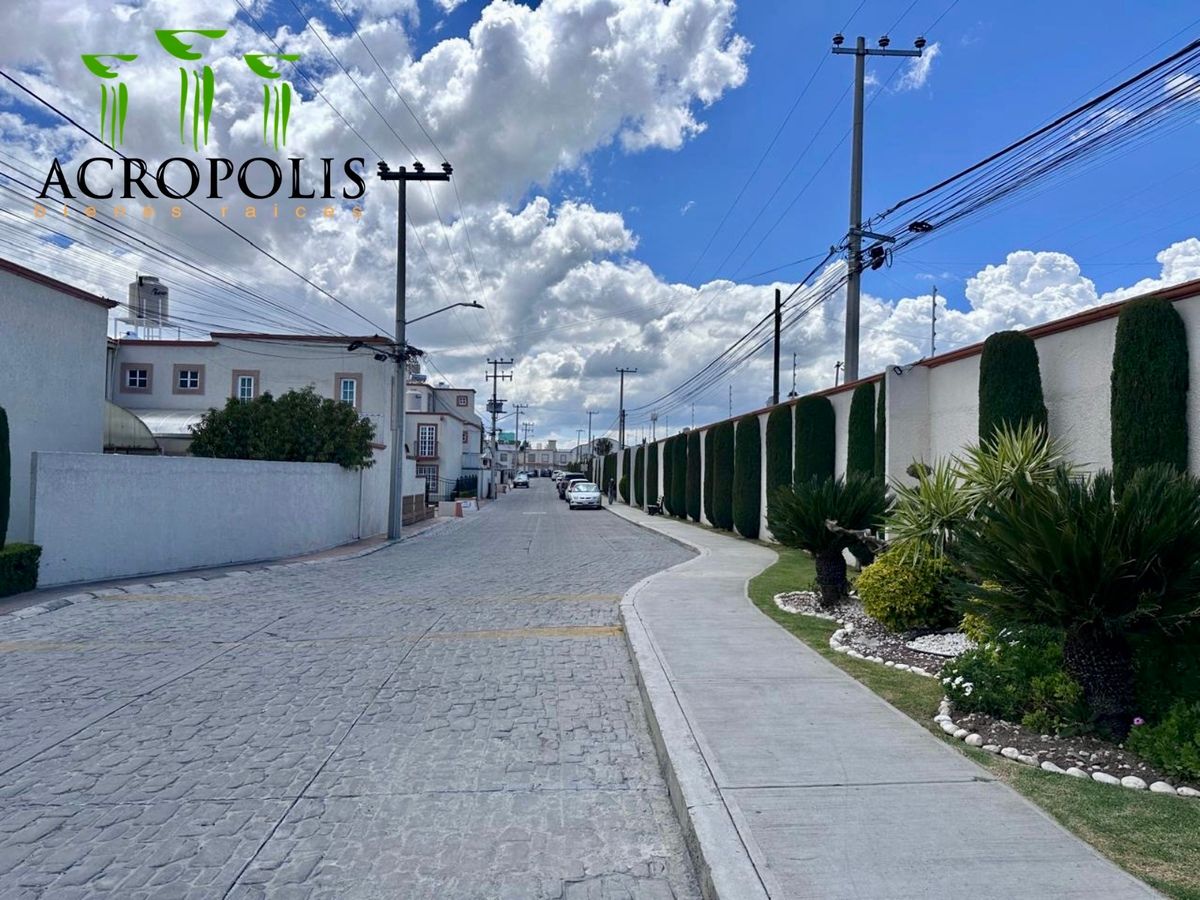 18 de 18: Interior privada