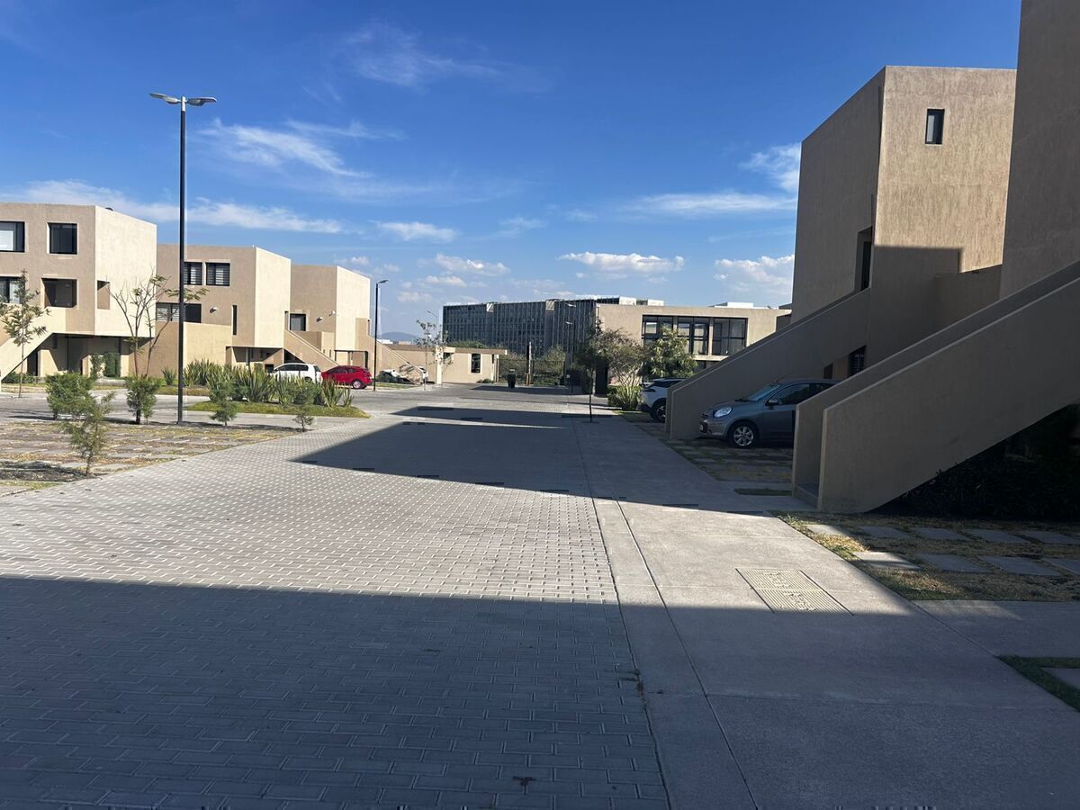 https://assets.easybroker.com/property_images/5487998/95172849/EB-UB7998.jpeg?version=1756676467