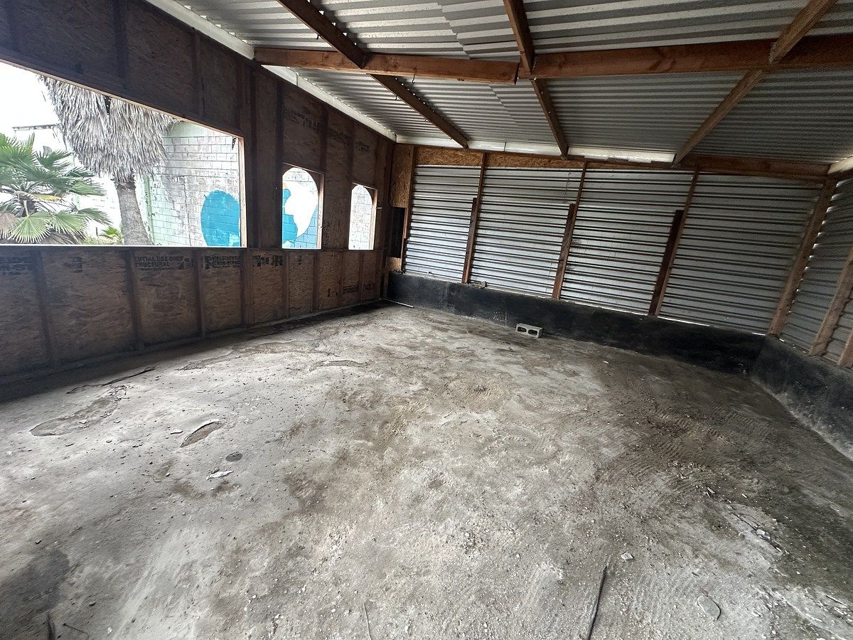 8 de 14: Local 40 m2