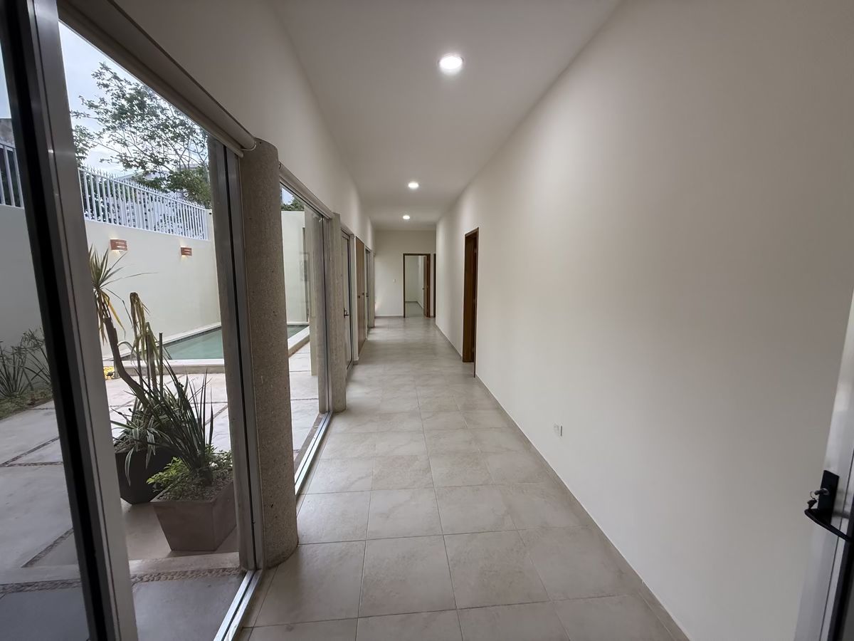 11 de 19: Pasillo de Habitaciones