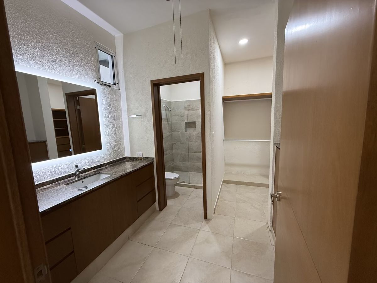 15 de 19: Baño 2