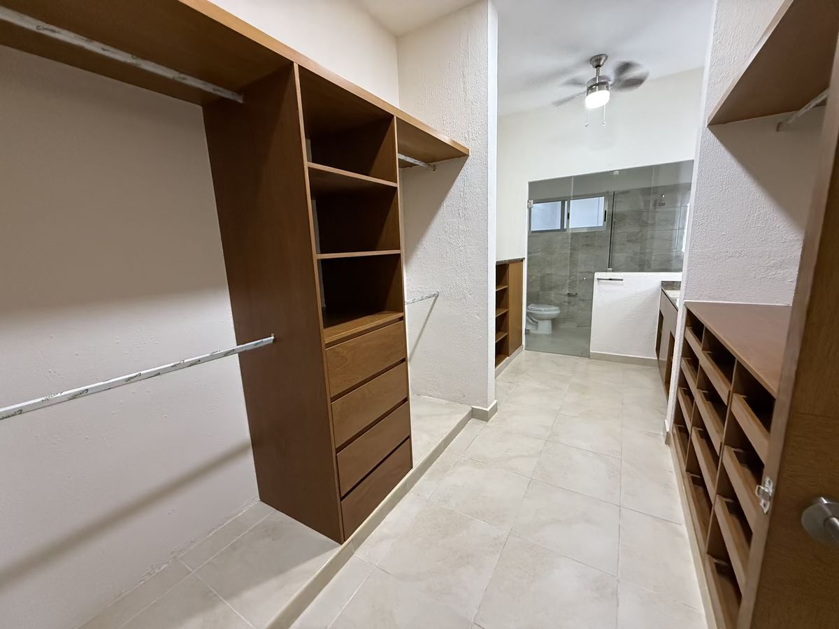 18 de 19: Baño Principal