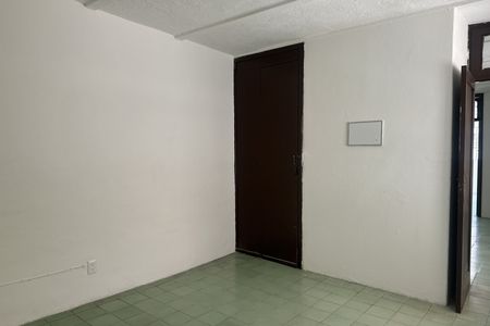 EB-UB8260