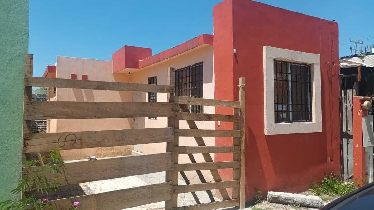 Casa en Venta en Bosques de los Nogales Salinas Victoria N.L.