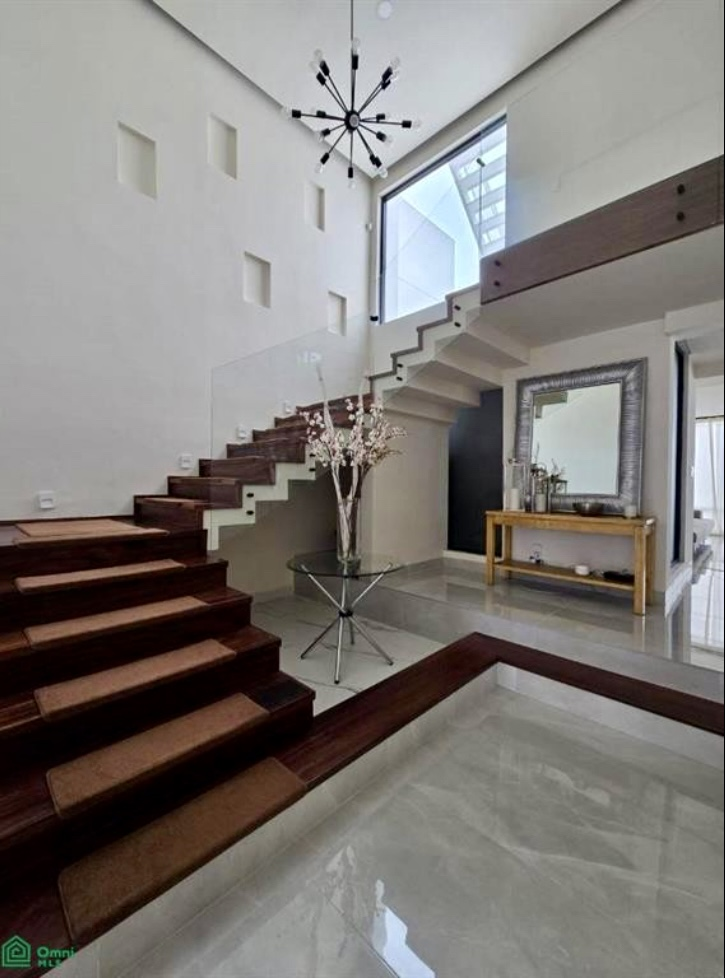 5 of 12: Foyer