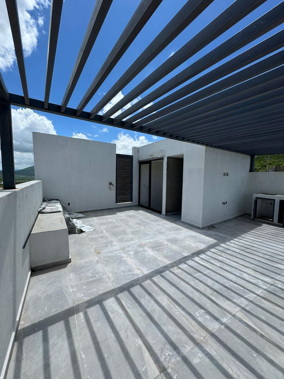 2 of 15: Roofgarden