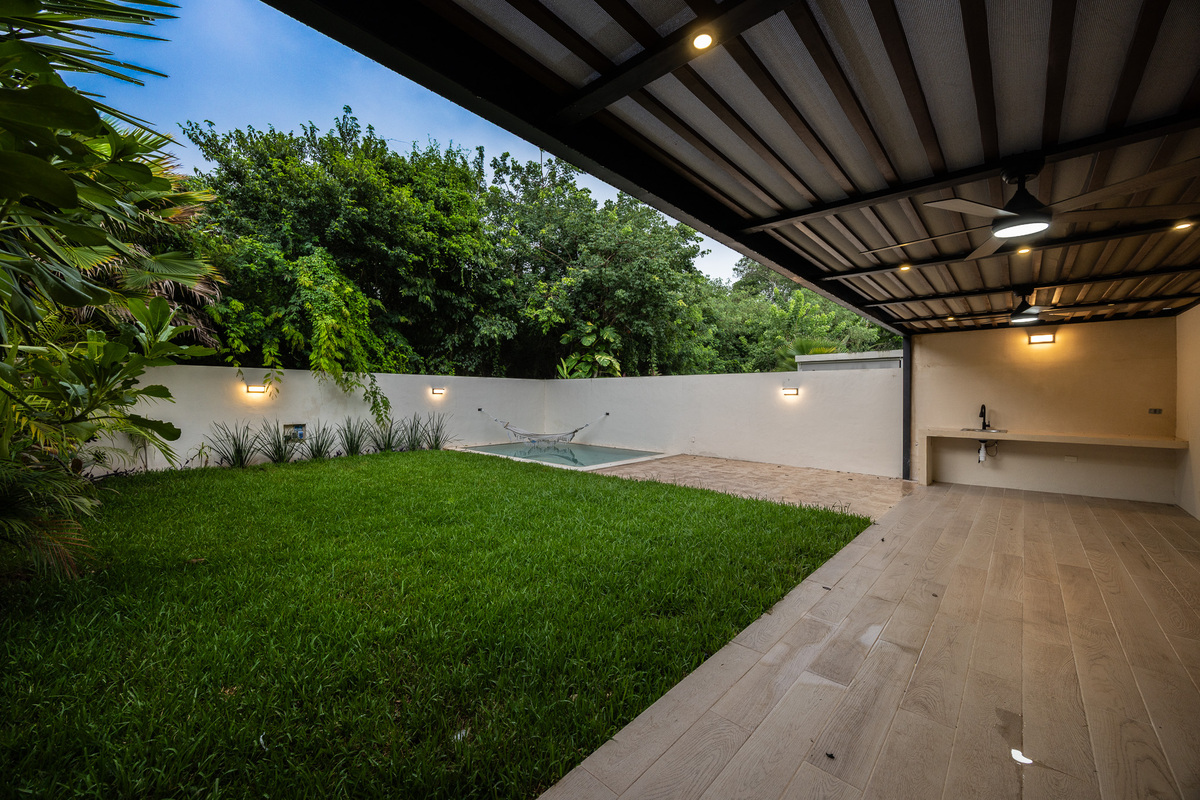 3 de 30: Casa en Venta Merida