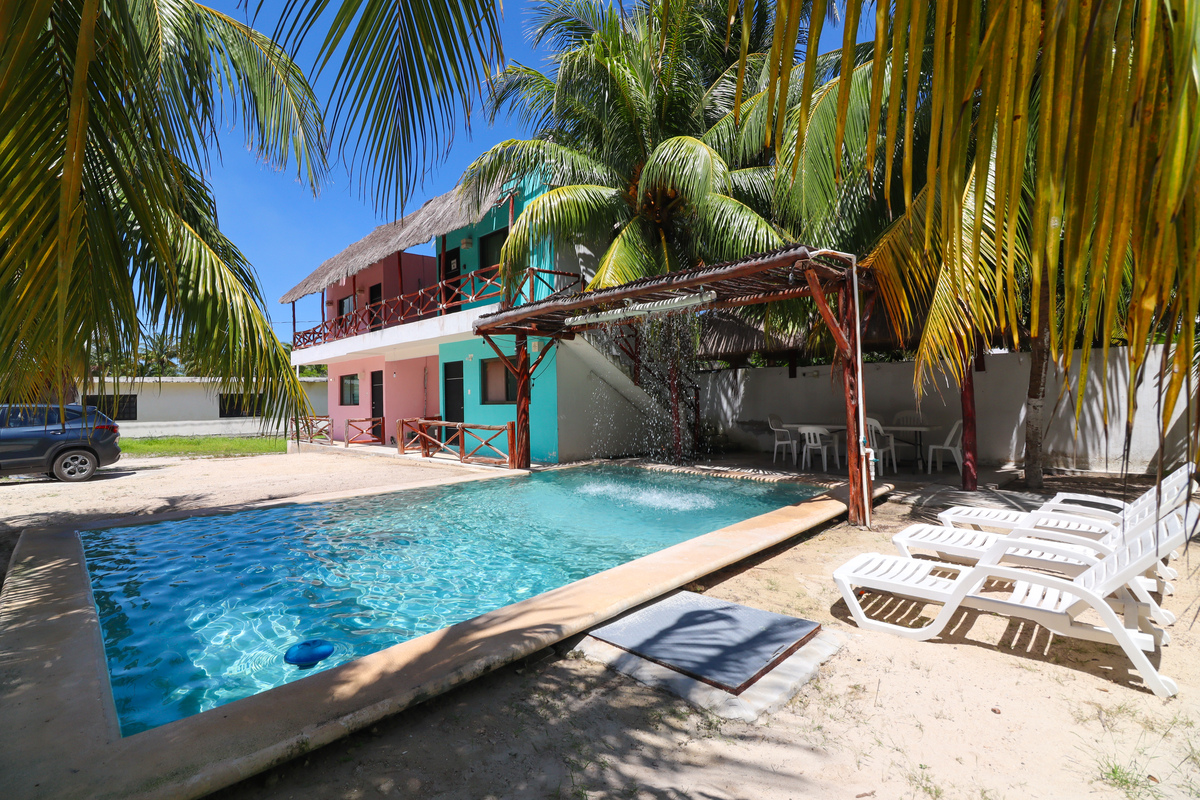 1 of 39: Vista de las dos villas