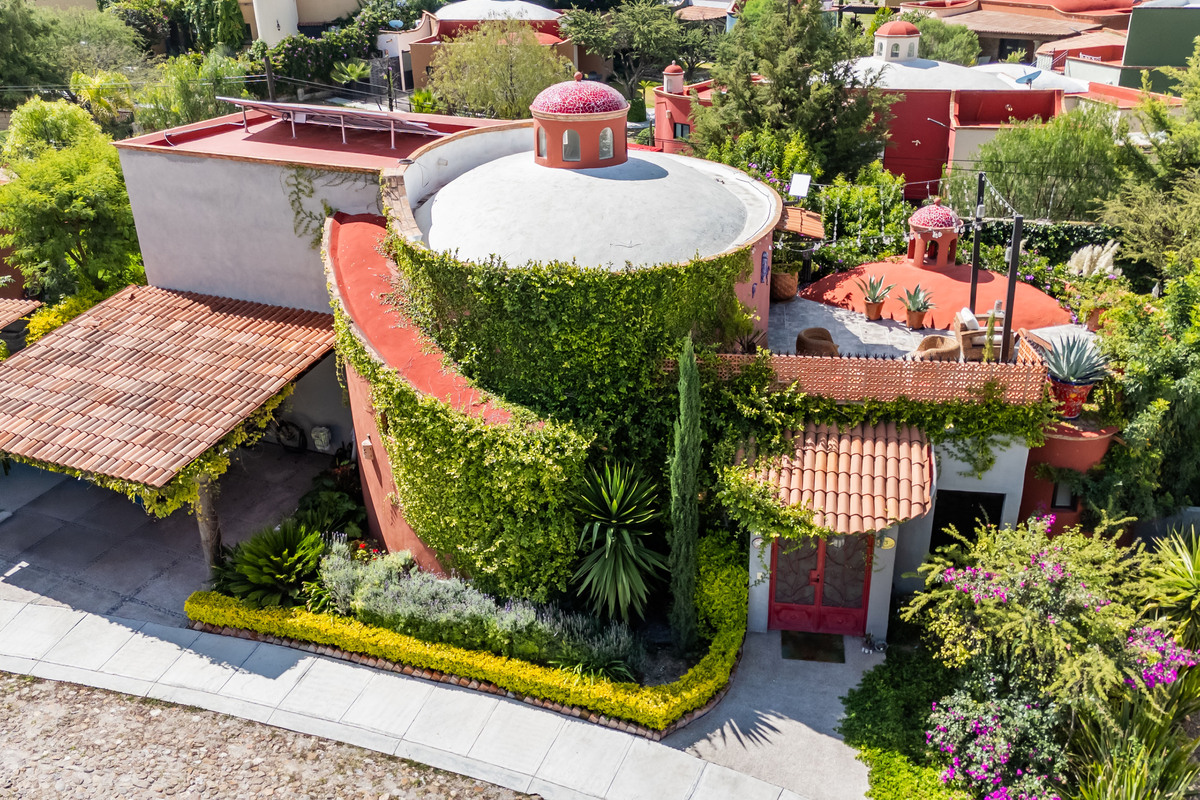 1 de 44: Villa Wabi Saby