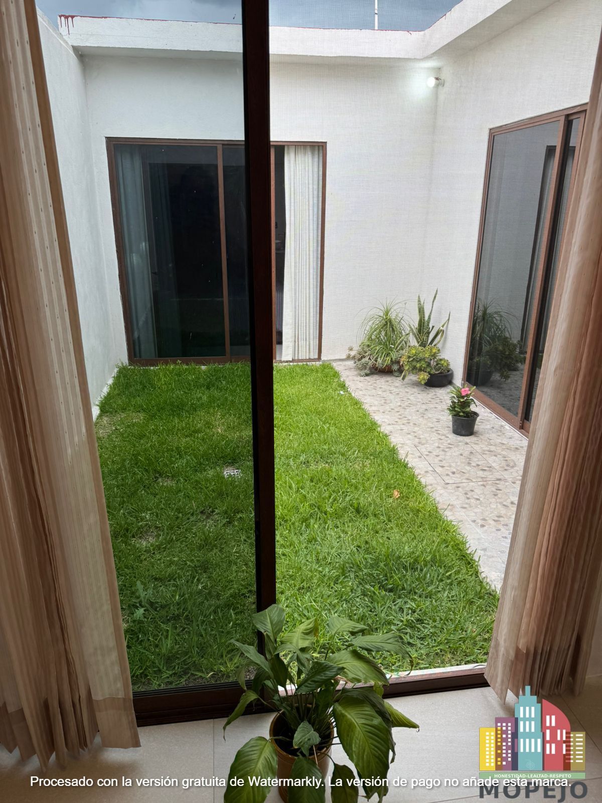 2 de 16