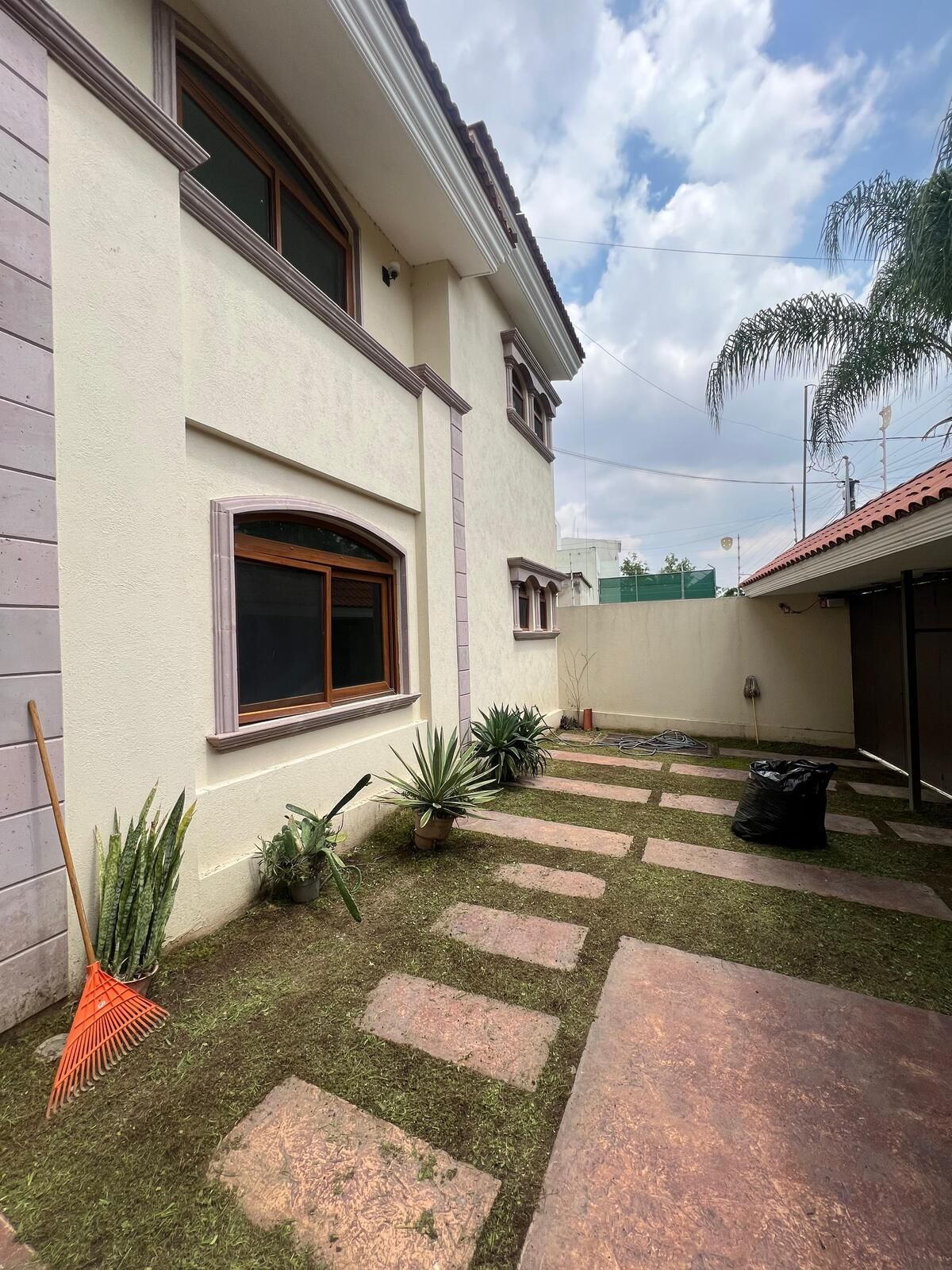 CASA EN VENTA EN CHAPALITA - foto 2
