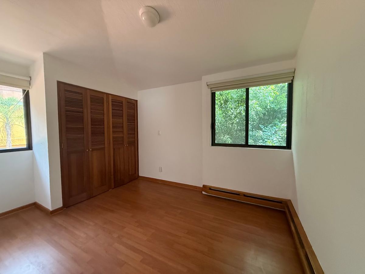 26 de 35: Habitaciónes secundarias con clóset