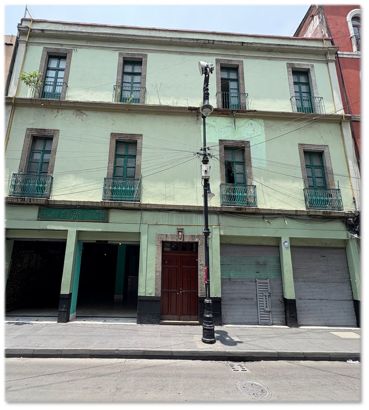 Edificio en Venta, Centro Histórico CDMX – 1,953 m², Uso Mixto - foto 1