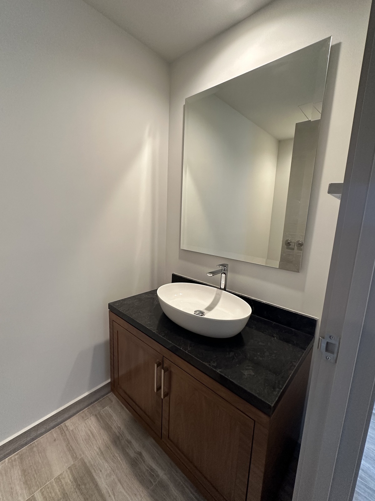 4 de 15: Baño de visitas