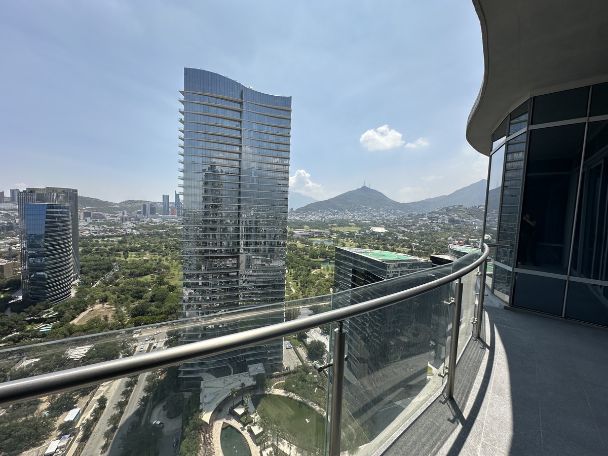 1 de 15: Balcon