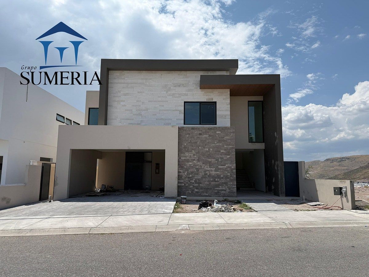 Casa à venda em Dominion, foto 1 de 12