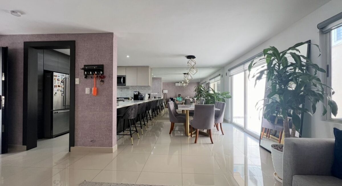 2 of 10: AMPLIO COMEDOR