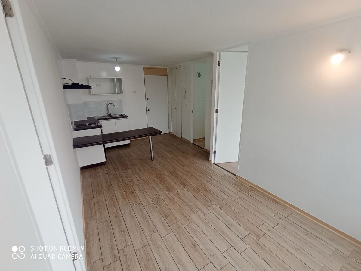 2 de 15: Living comedor