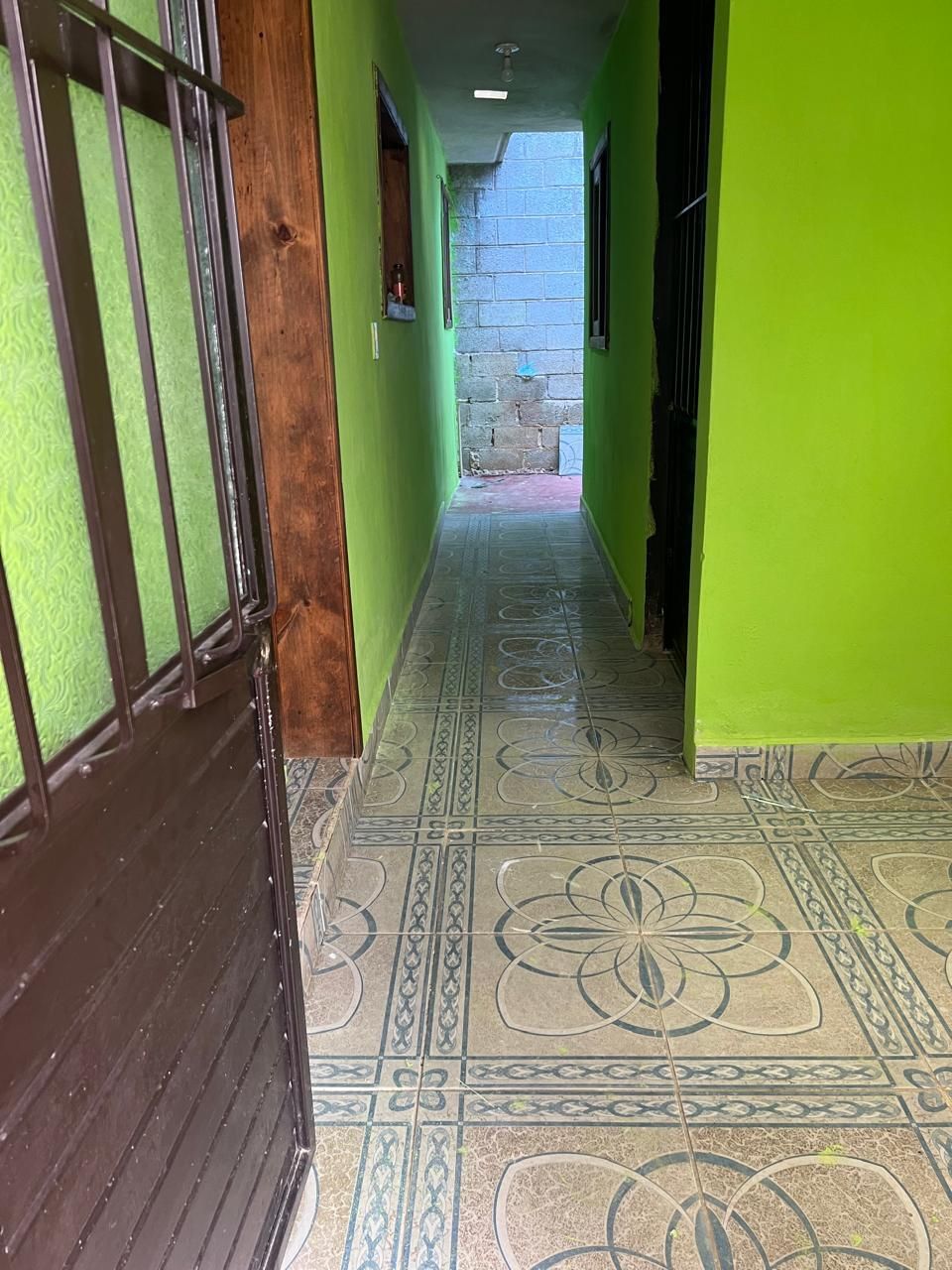 2 de 14: Entrada de la casa