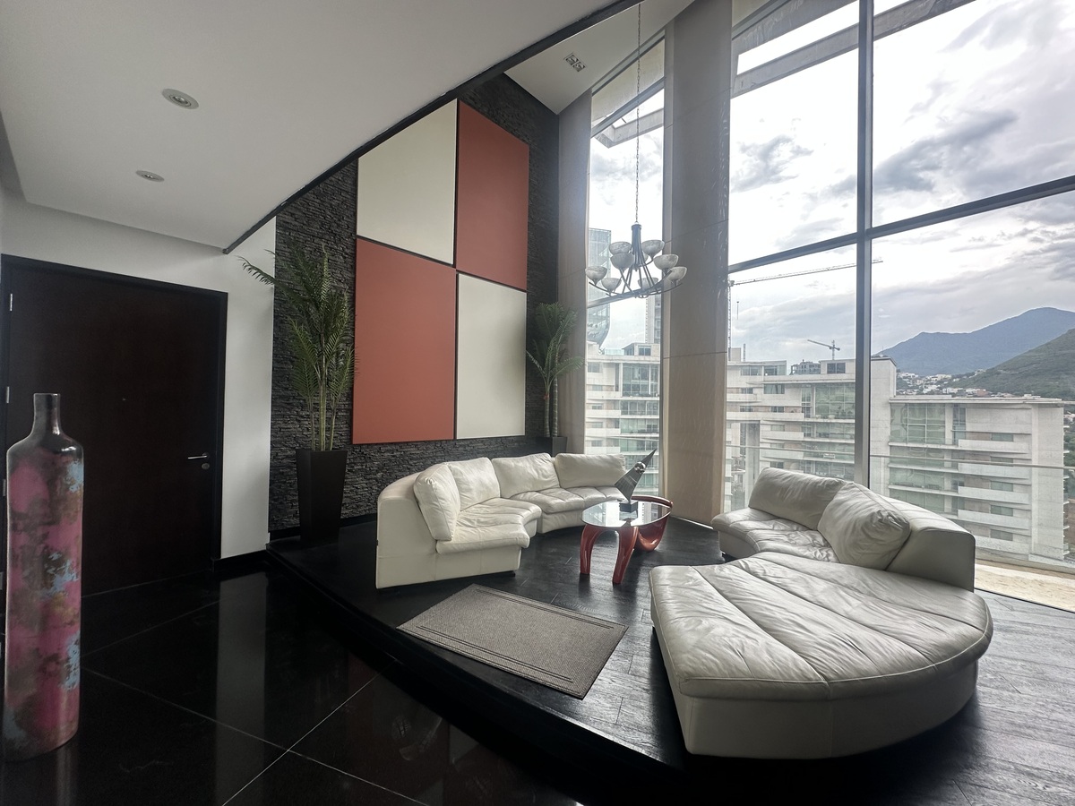 2 de 21: Sala
8183483133