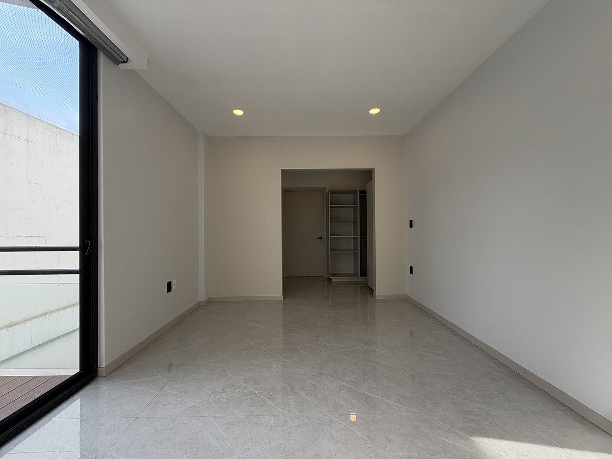 22 of 26: Habitación 2