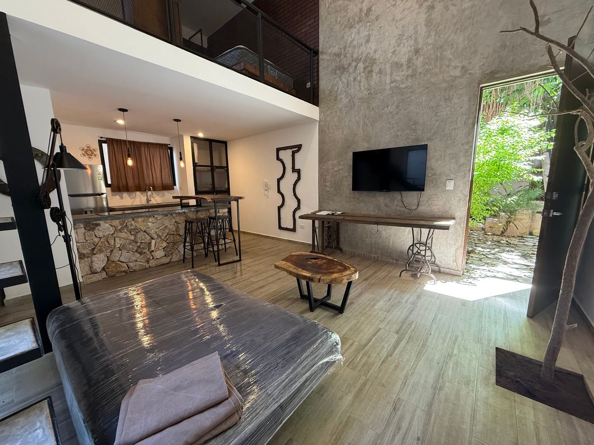 LOFT AMUEBLADO CON VIBRAS INDUSTRIALES PET FRIENDLY EN RENTA DETRAS DE ALTABRISA