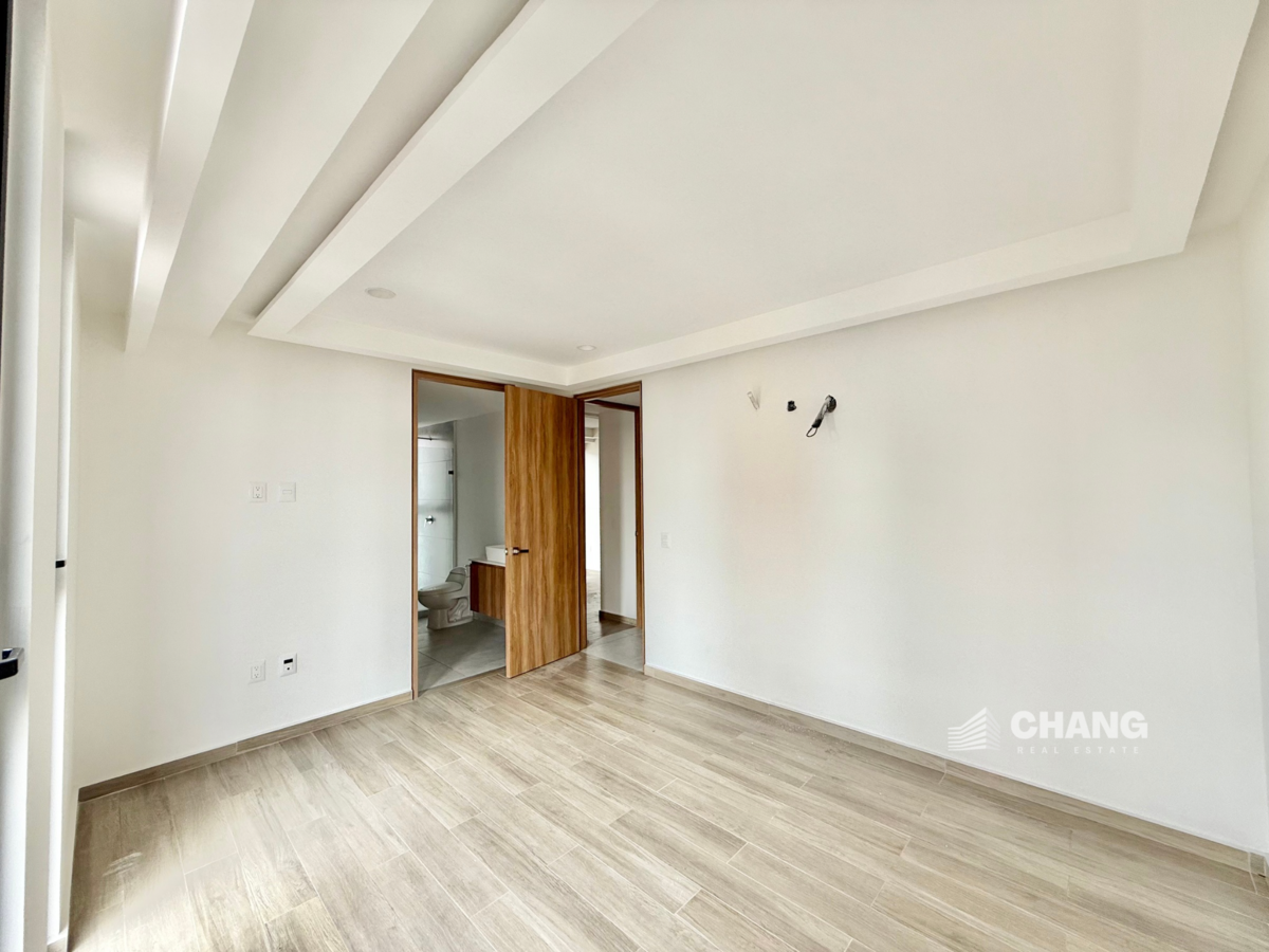 3 de 22: Habitación principal con orientación norte