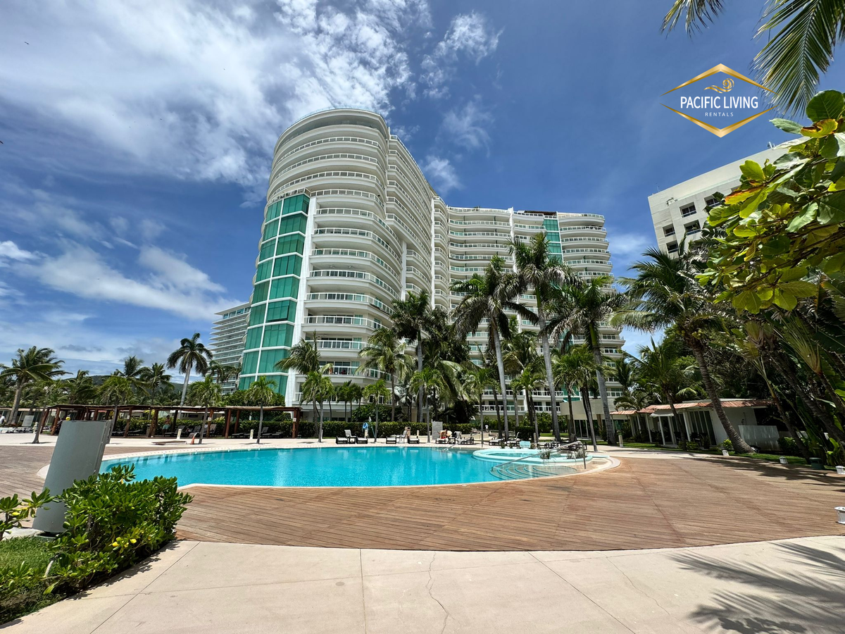 1 de 33: Edificio Bay View Grand Marina