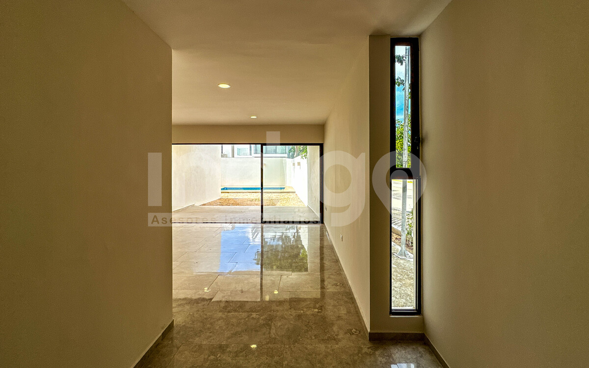 3 de 50: Vestíbulo de Acceso