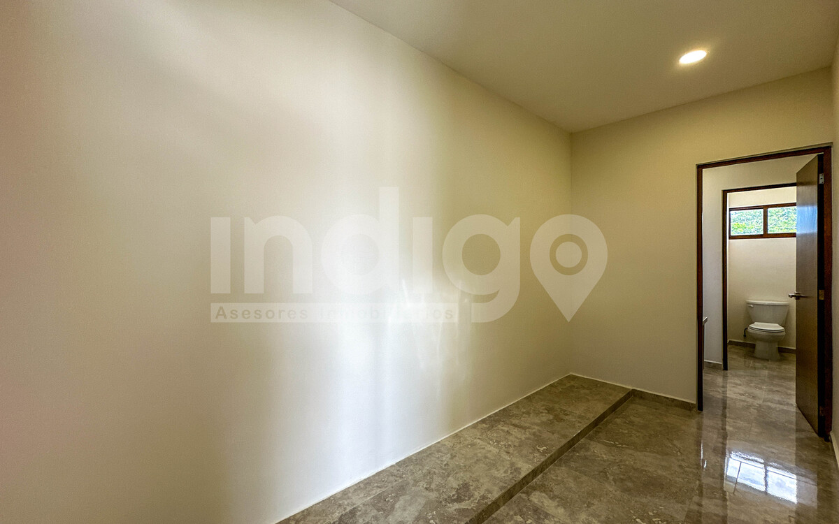 25 de 50: Vestidor Recámara Principal