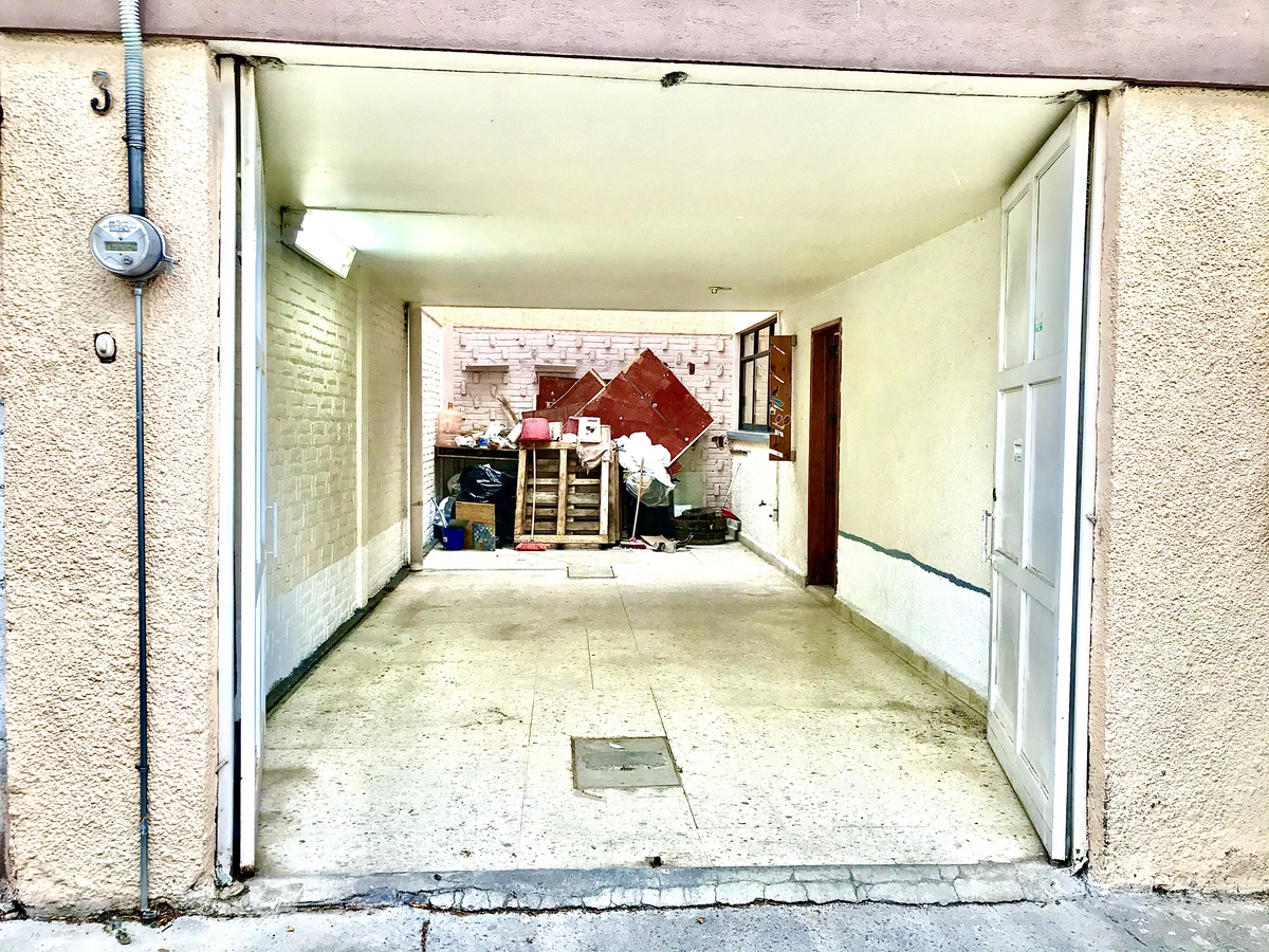2 de 30: garage de la casa