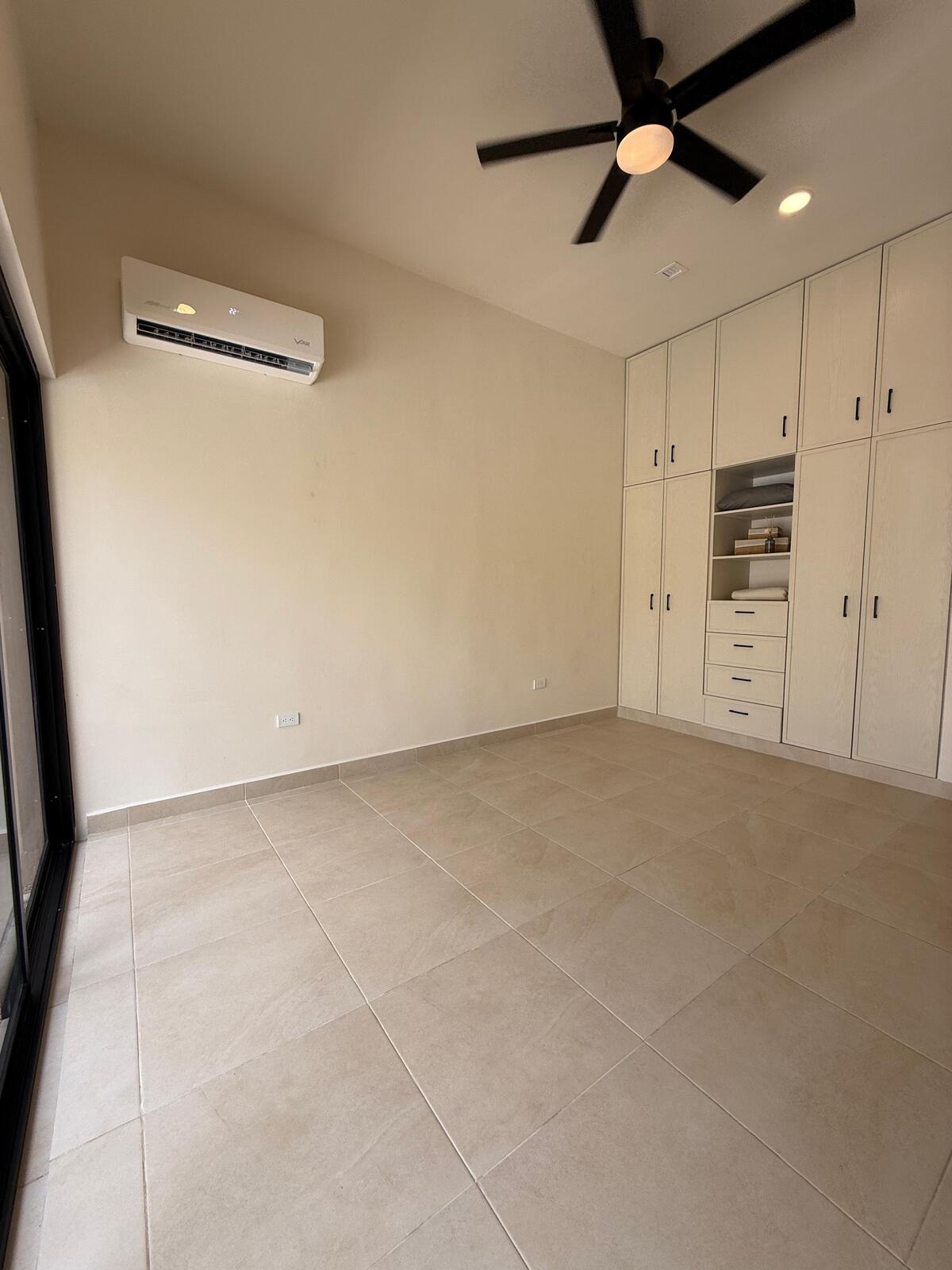 10 de 16: Segunda Habitación