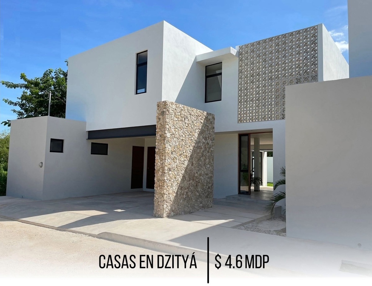1 of 13: Frente casa