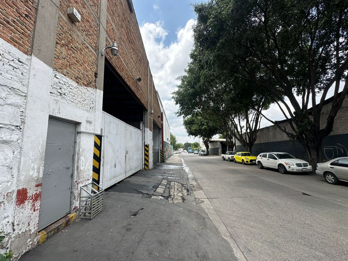 3 de 25