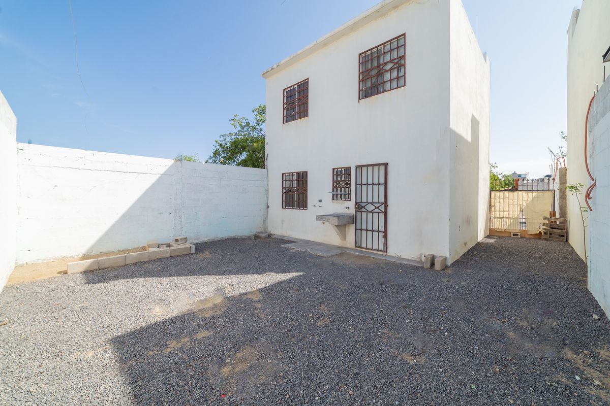 16 de 19: Patio