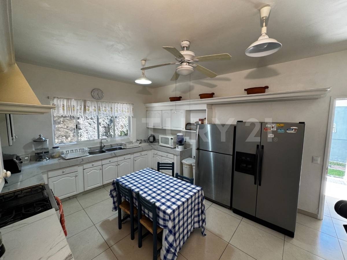 4 of 23: cocina